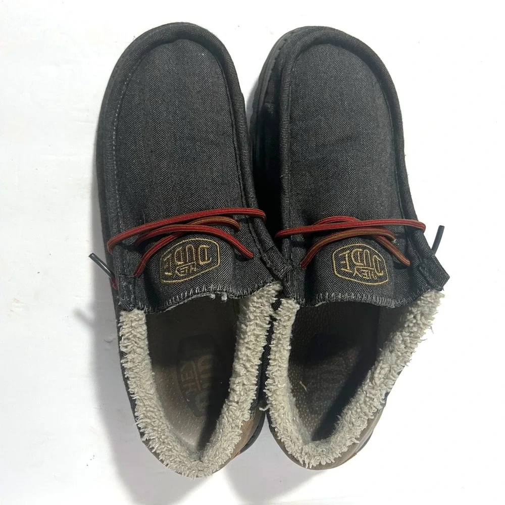 Hey Dude Wally Black Shell Mens Size 11 Grey Faux Fur Lined Loafers Casual Cozy